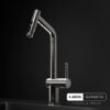 Grifería para cocina Johnson Glow Steel: monocomando con pico extensible, cierre cerámico y doble salida de agua.